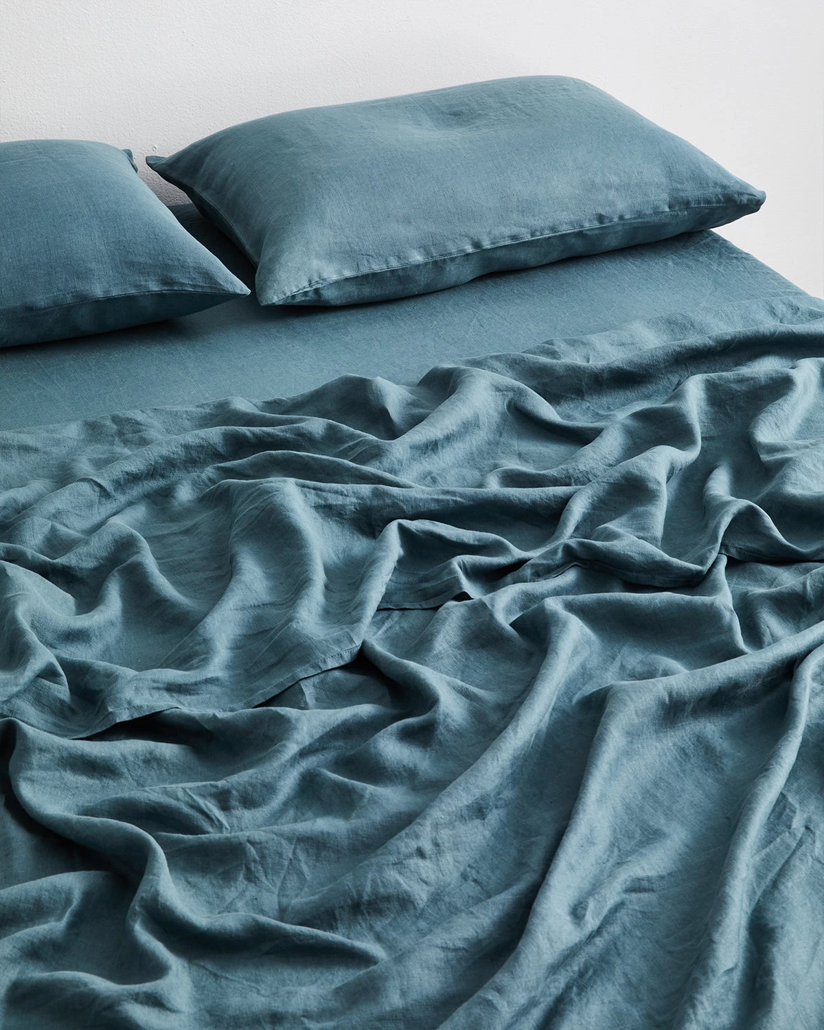 Petrol 100% French Flax Linen Flat Sheet 4 Petrol 100% French Flax Linen Flat Sheet - Image 2