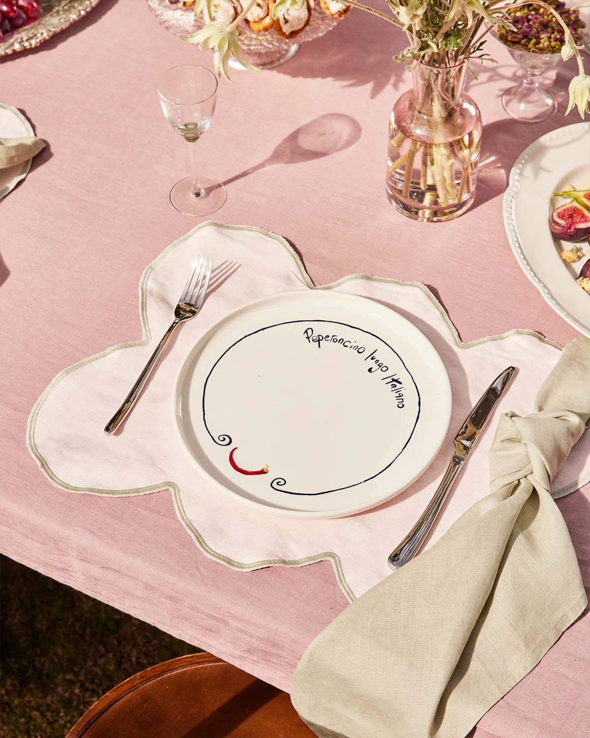 Gemma Bamforth X Bed Threads 'Peperoncino Lungo Italiano' Ceramic Dinner Plate 5 Gemma Bamforth X Bed Threads 'Peperoncino Lungo Italiano' Ceramic Dinner Plate - Image 3