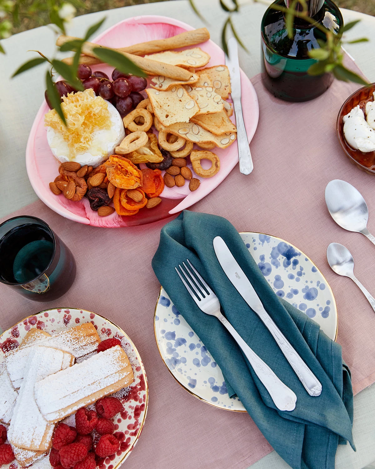 Lavender 100% French Flax Linen Placemats (Set Of Four) 4 Lavender 100% French Flax Linen Placemats (Set Of Four) - Image 2