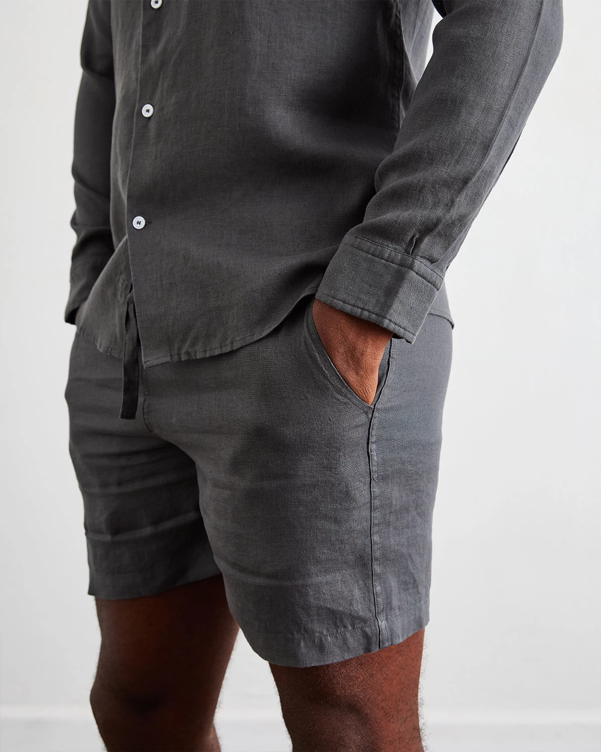 Charcoal 100% French Flax Linen Men's Shorts 5 Charcoal 100% French Flax Linen Men's Shorts - Image 3
