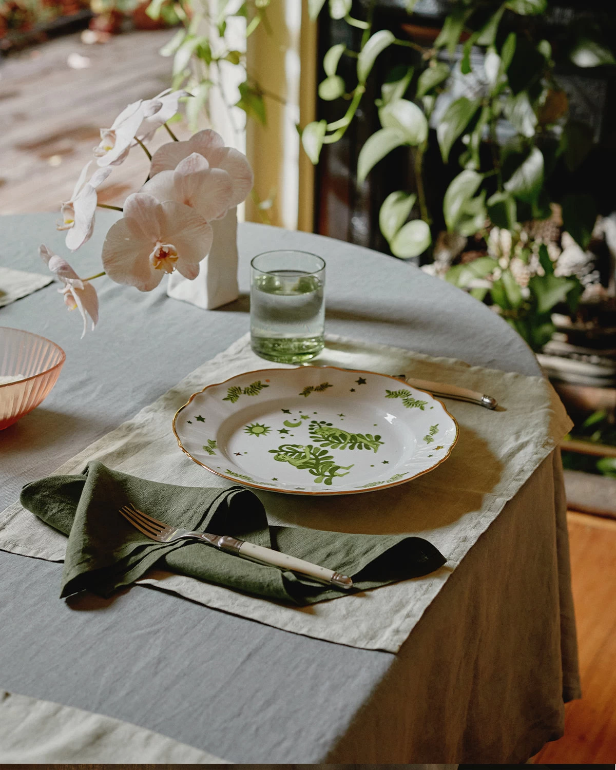 Olive 100% French Flax Linen Napkins (Set Of Four) 4 Olive 100% French Flax Linen Napkins (Set Of Four) - Image 2