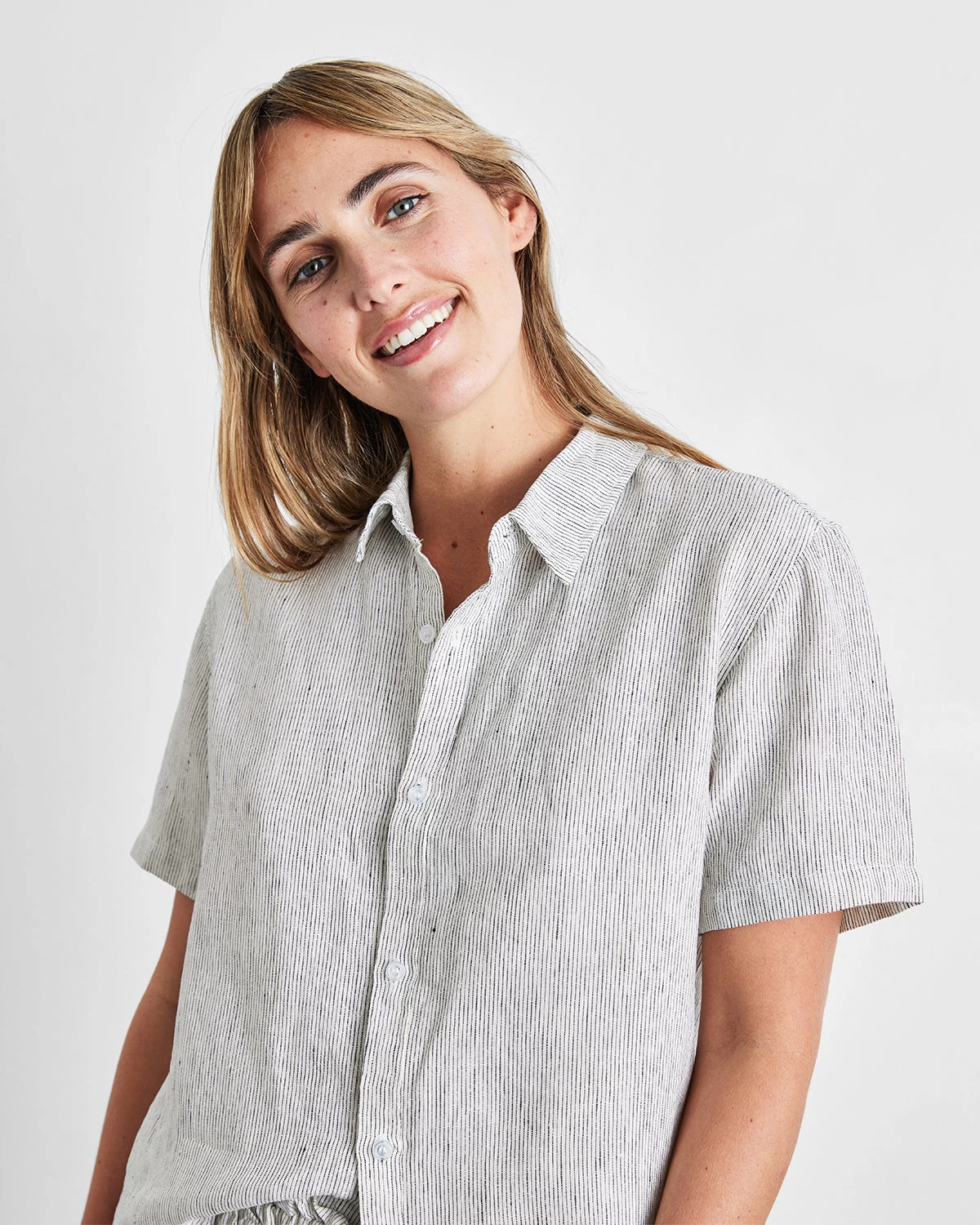 Pinstripe 100% French Flax Linen Short Sleeve Shirt 6 Pinstripe 100% French Flax Linen Short Sleeve Shirt - Image 4