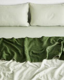 Sage & Olive Two-Tone Quilt -Bed Series Store sage 4