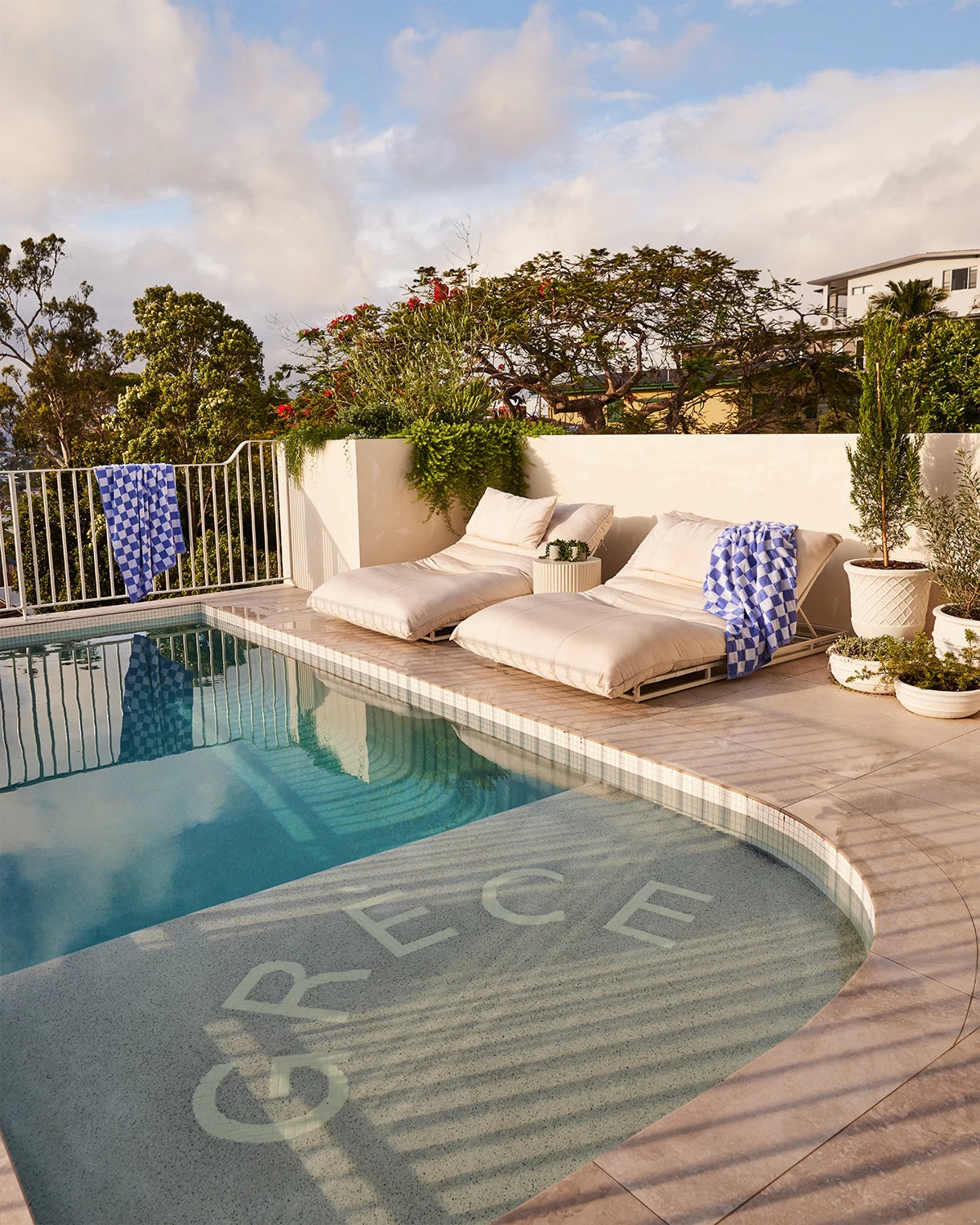 Wildflower & White Check 100% French Flax Linen Terry Bath Towel 6 Wildflower & White Check 100% French Flax Linen Terry Bath Towel - Image 5